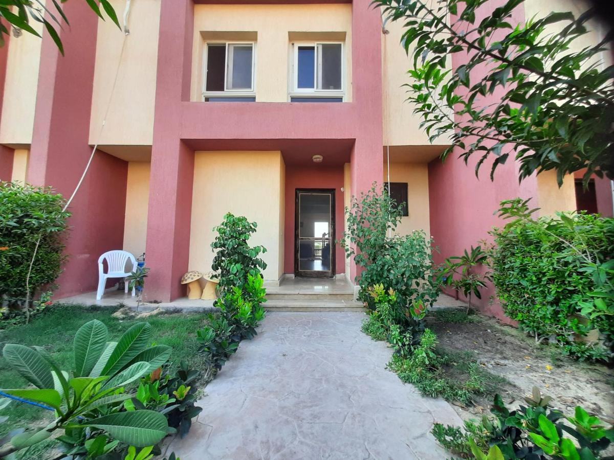 Villa Rosana Resort الساحل الشمالى Dawwar al Hajj Ahmad Экстерьер фото